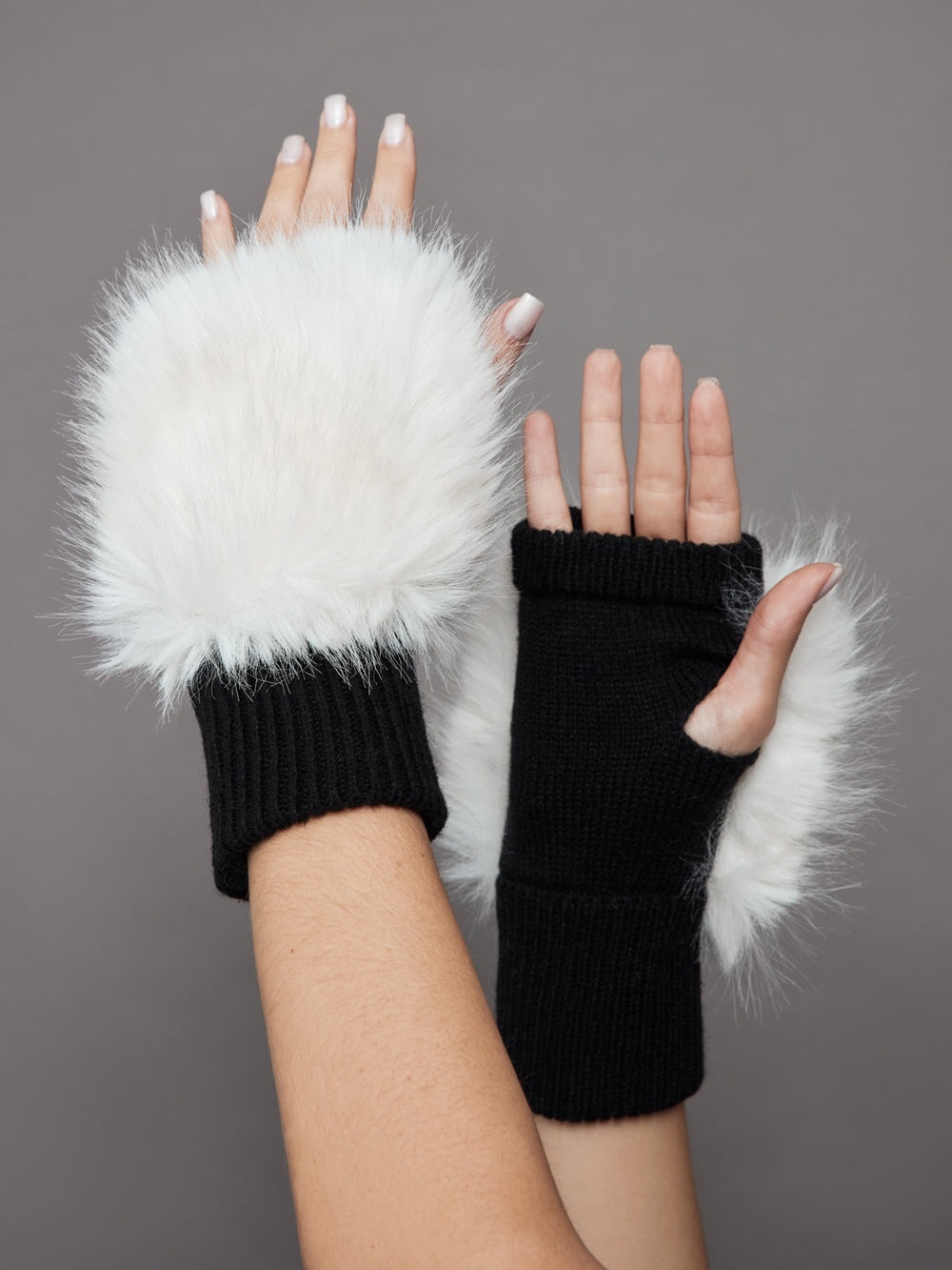 NWT Jocelyn Faux Fox Knit Mittens